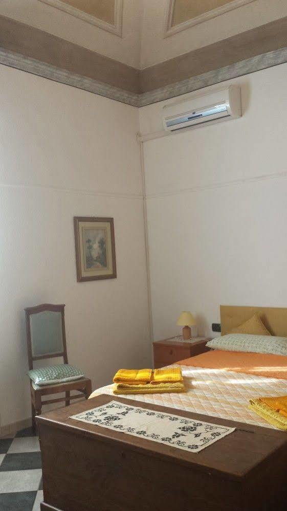 Bed & Breakfast Casa Pisanu Narbolia Exterior photo